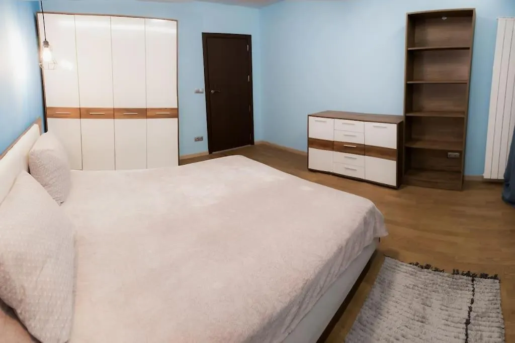Very Spacious & Modern 3Bed Near Airport & Centre Sofia
