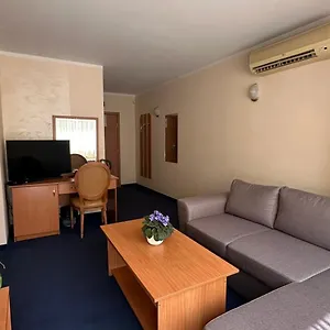 3* Otel Plaza