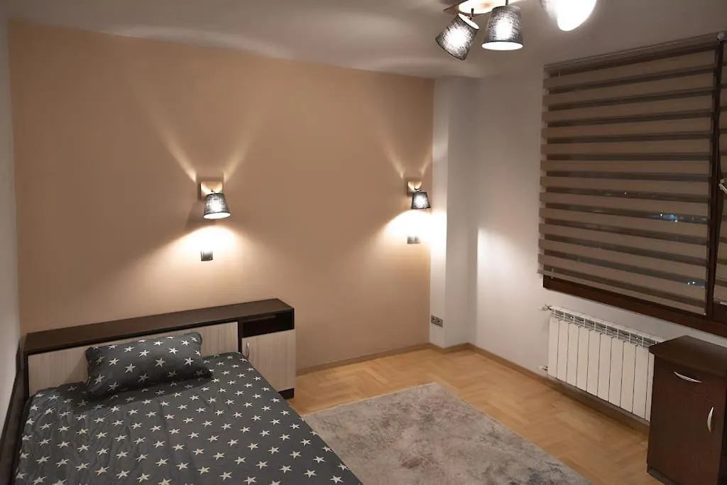Апартаменты Very Spacious & Modern 3Bed Near Airport & Centre София